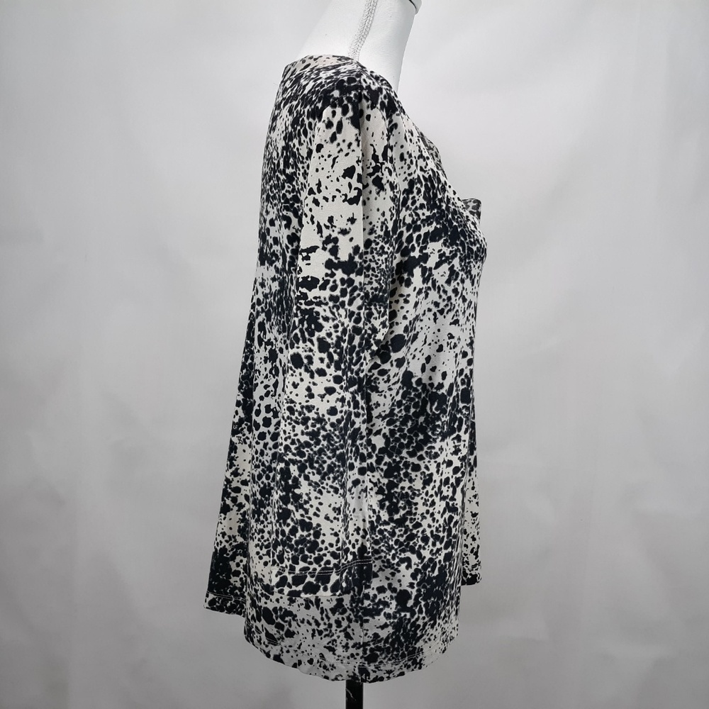 Chico's Leopard Animal Print Stretch Blouse Top - Picture 2 of 5